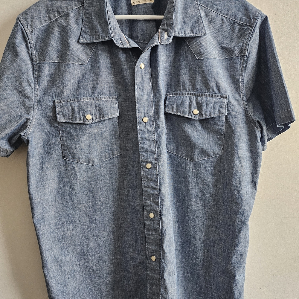 Levi's Light Blue Casual Button Down Shirt